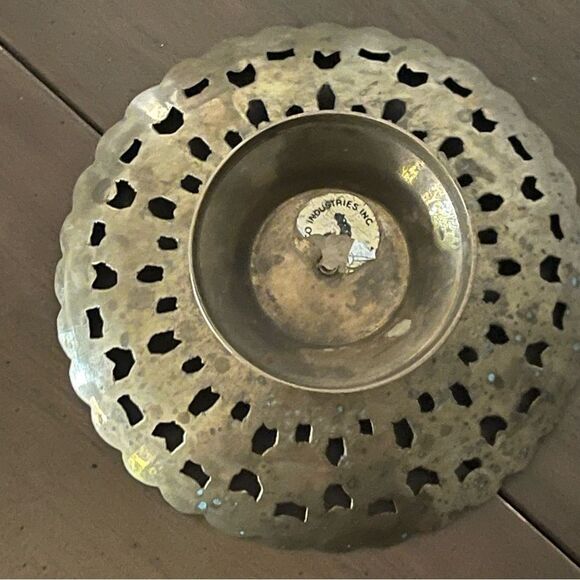 Small Brass Ornate Trinket Dish Coin Key Tray - Picture 5 of 6